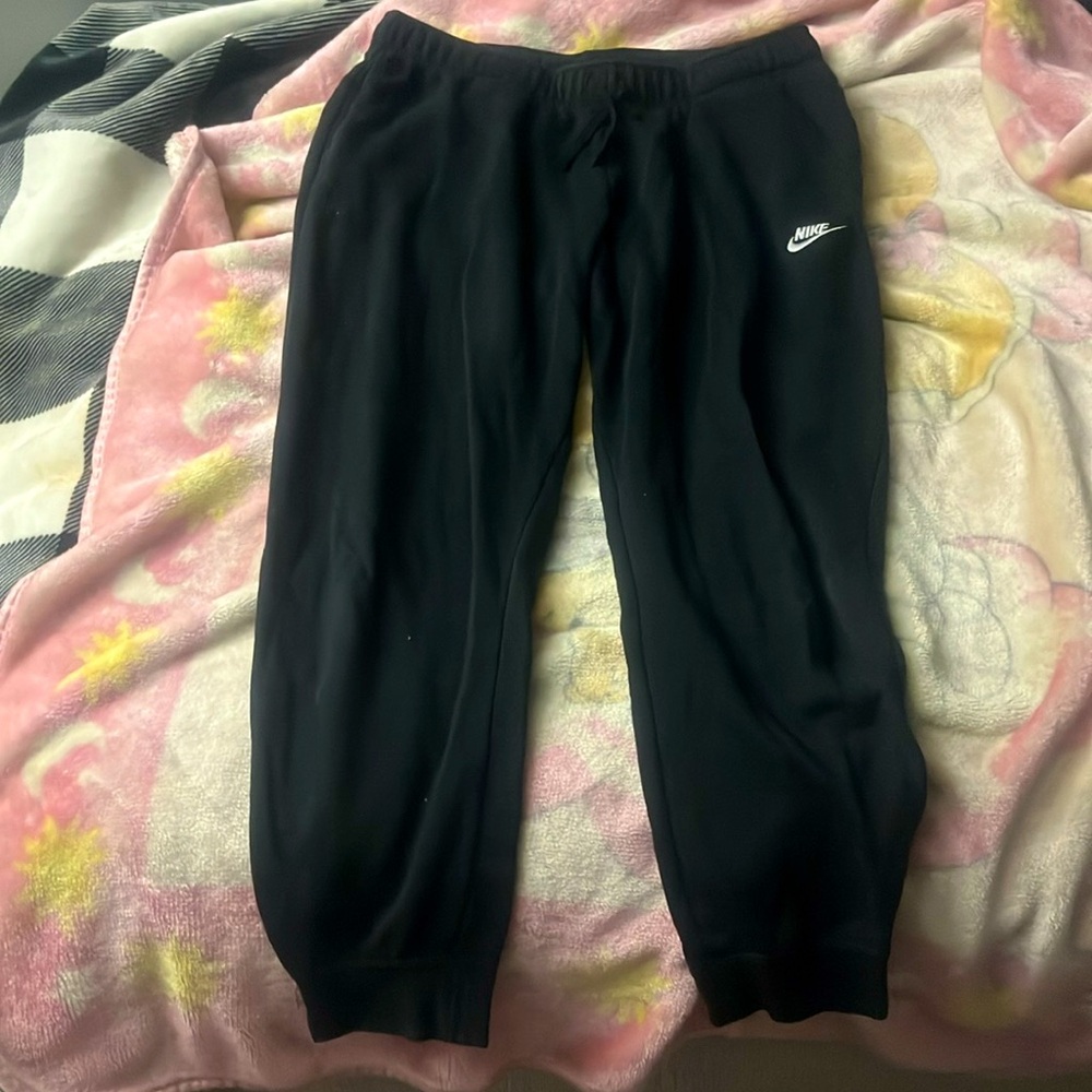 Large Black Nike jogger sweatpants still in good condition